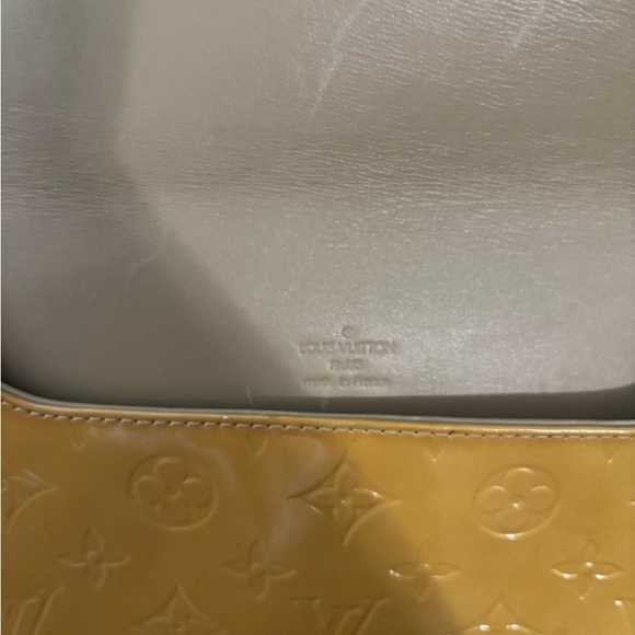 Louis Vuitton Yellow Vernis Bag - Picture 6 of 9